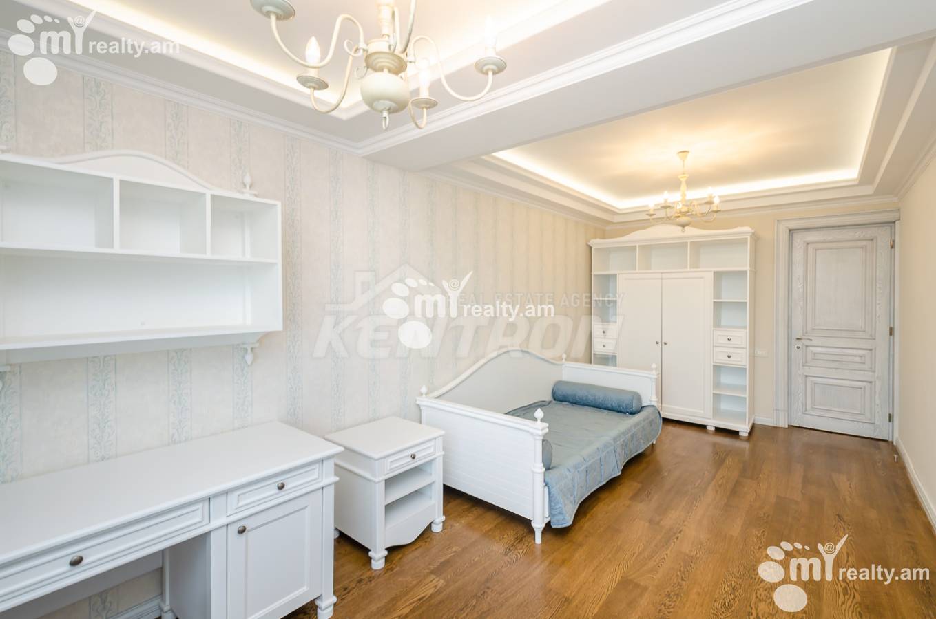 3 bedroom apartment for sale Israelyan St, Center Yerevan, 153637