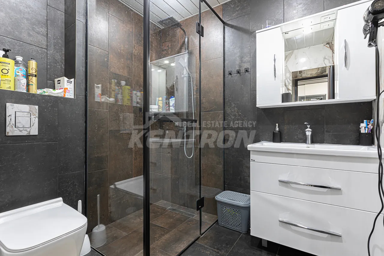 3 bedroom apartment for sale Gyulbenkyan St, Arabkir Yerevan, 157441