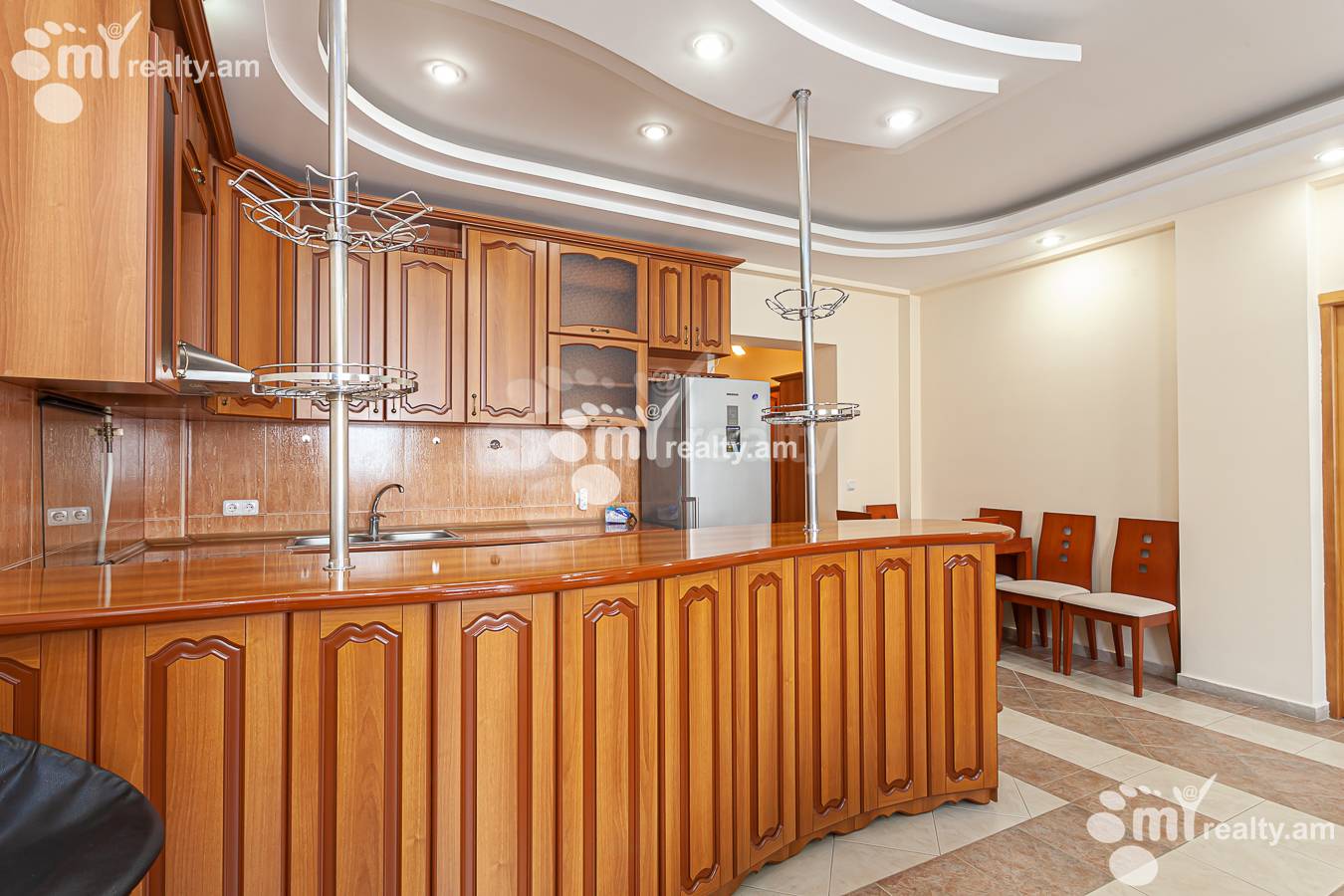 Купить 2 комнатную квартиру Сарян ул, Центр Ереван, 148659