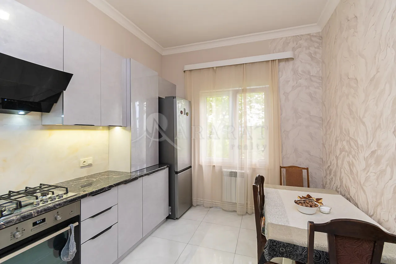 House for sale Zovuni dis, زوونی کوتایک, 160369