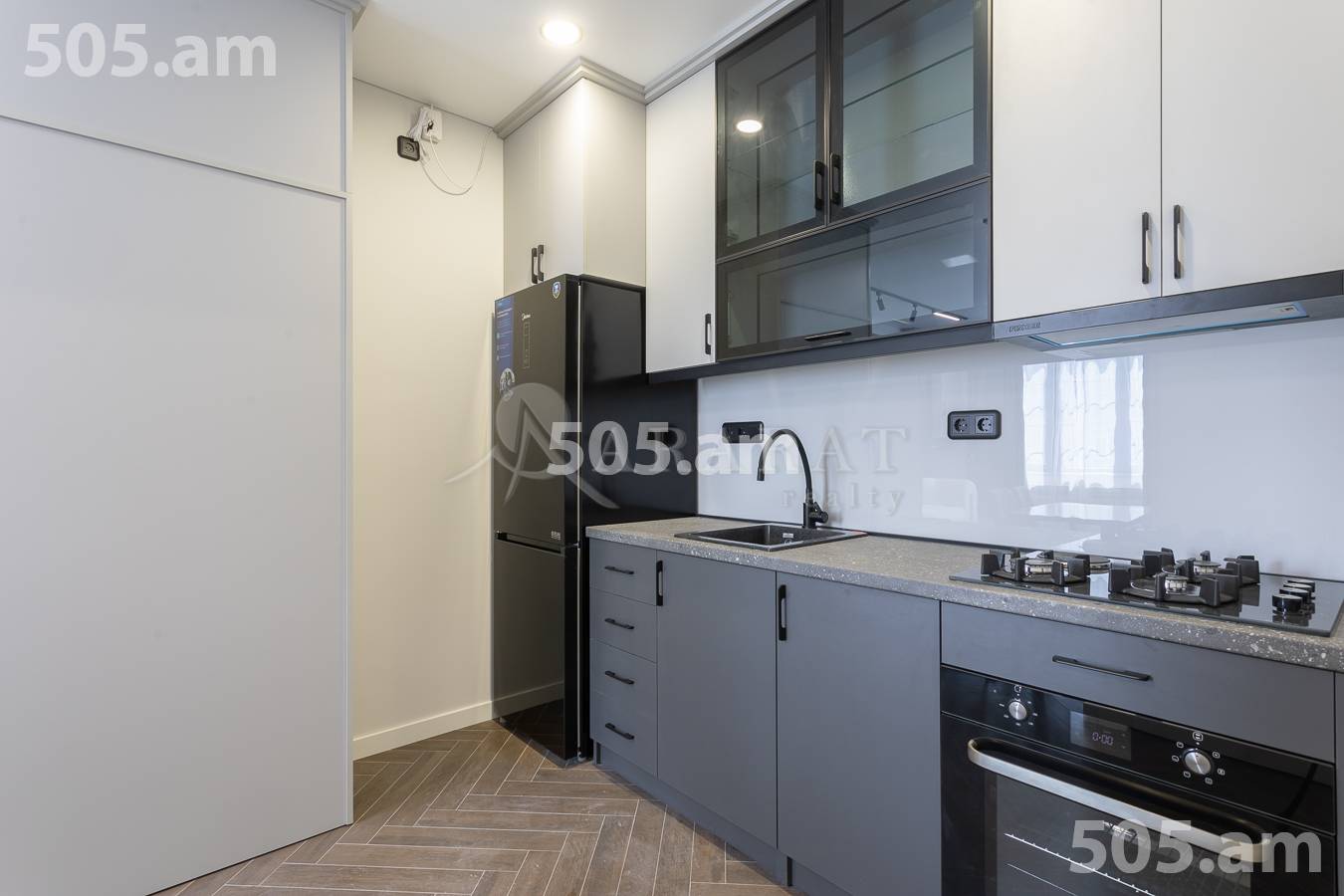 2 bedroom apartment for rent Ghazar Parpetsi St, Center Yerevan, 156780