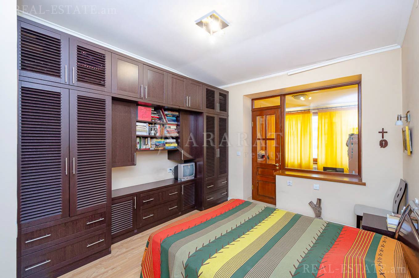 3 bedroom apartment for sale Pushkin St, Center Yerevan, 142489