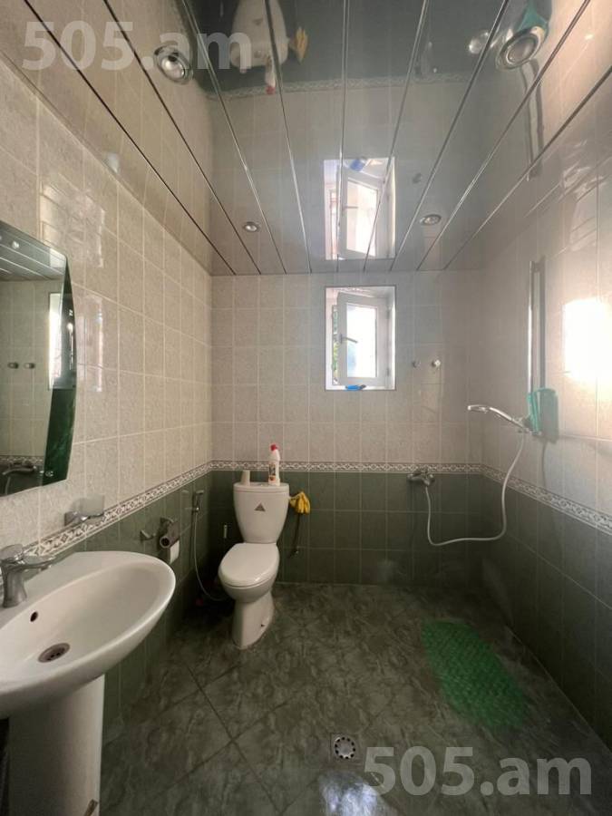 House for rent خیابان بارد زِرابِرد, مرکز شهر ایروان, 151661