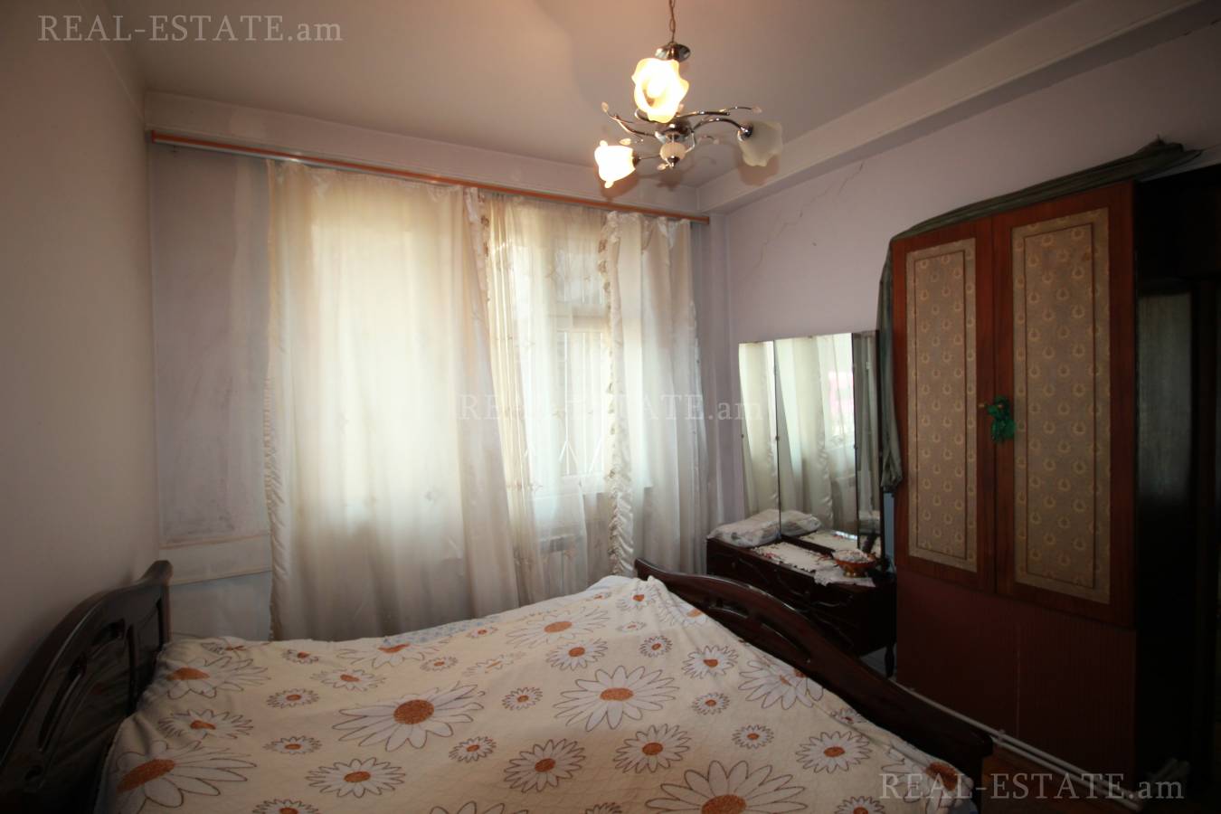 4 սենյականոց բնակարան  Կոմիտասի պող, Արաբկիր Երևան, 81097