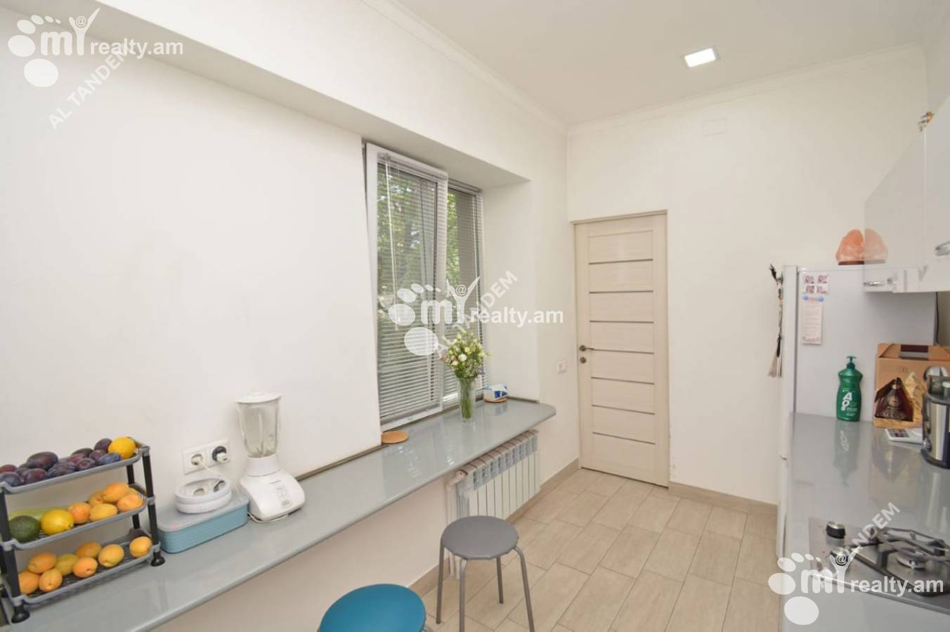 2 bedroom apartment for sale خیابان خانجیان, مرکز شهر ایروان, 159693