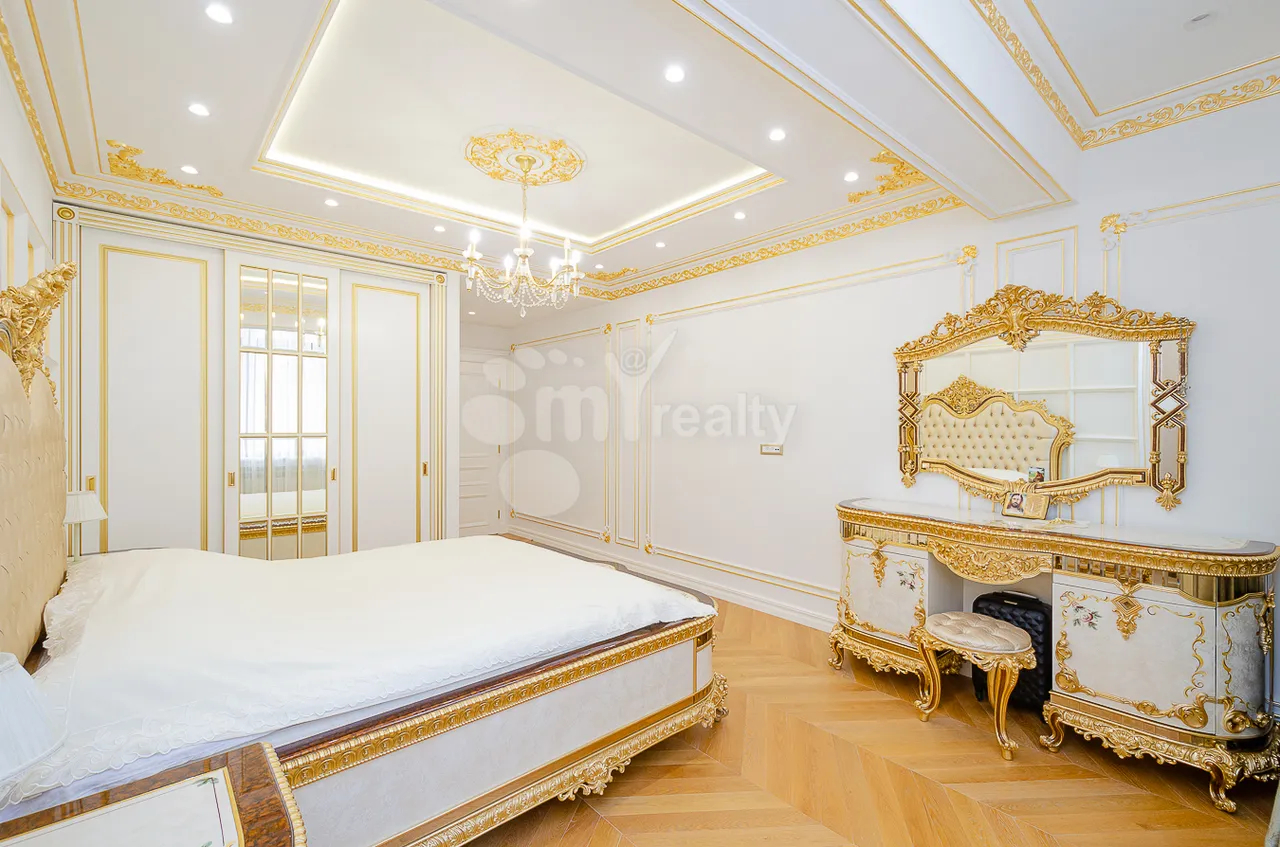 3 bedroom apartment for rent Northern(Hyusisayin)  Ave, Center Yerevan, 158864