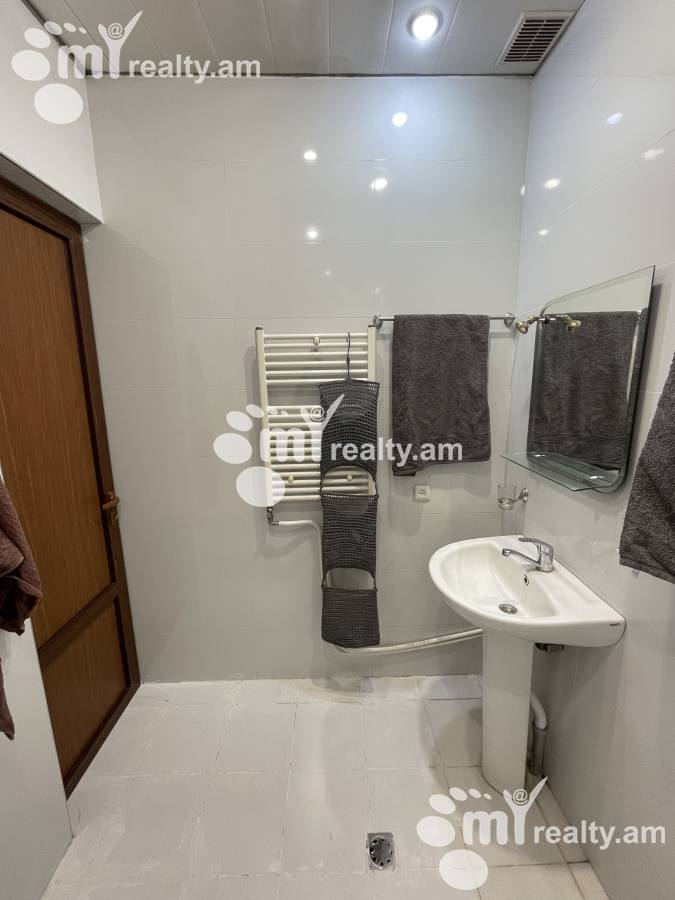 Снять 2 комнатную квартиру Сарян ул, Центр Ереван, 155249