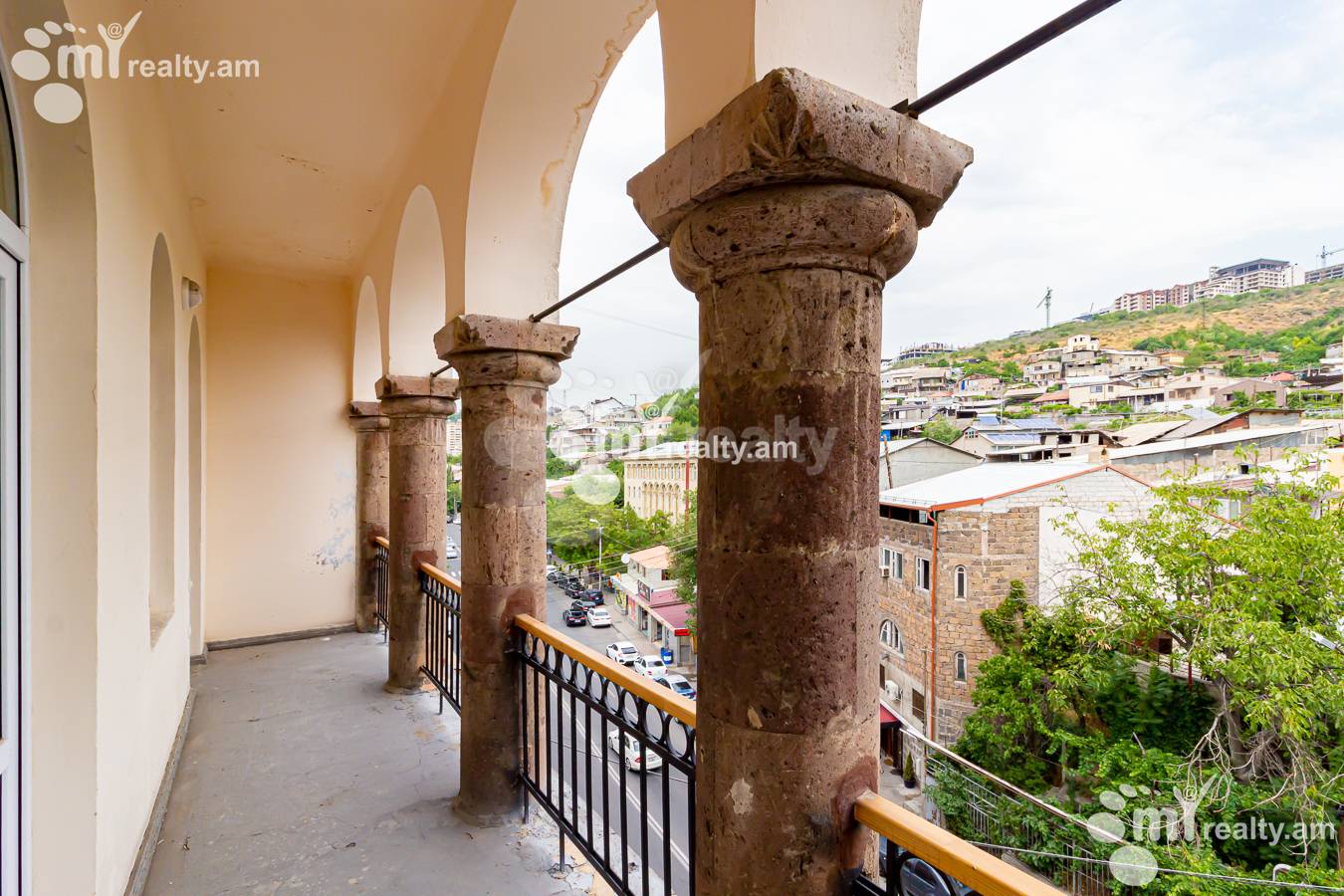 3 bedroom apartment for sale Charents St, Center Yerevan, 156877