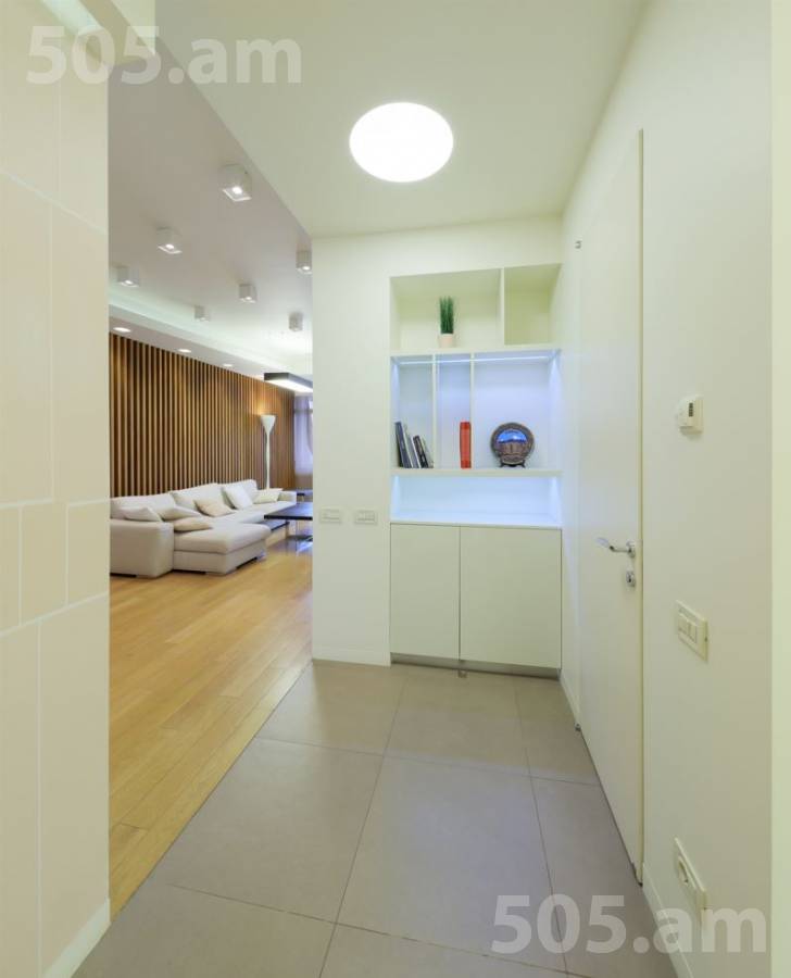 4 սենյականոց բնակարան  Վարդանանց փող, Կենտրոն Երևան, 146807