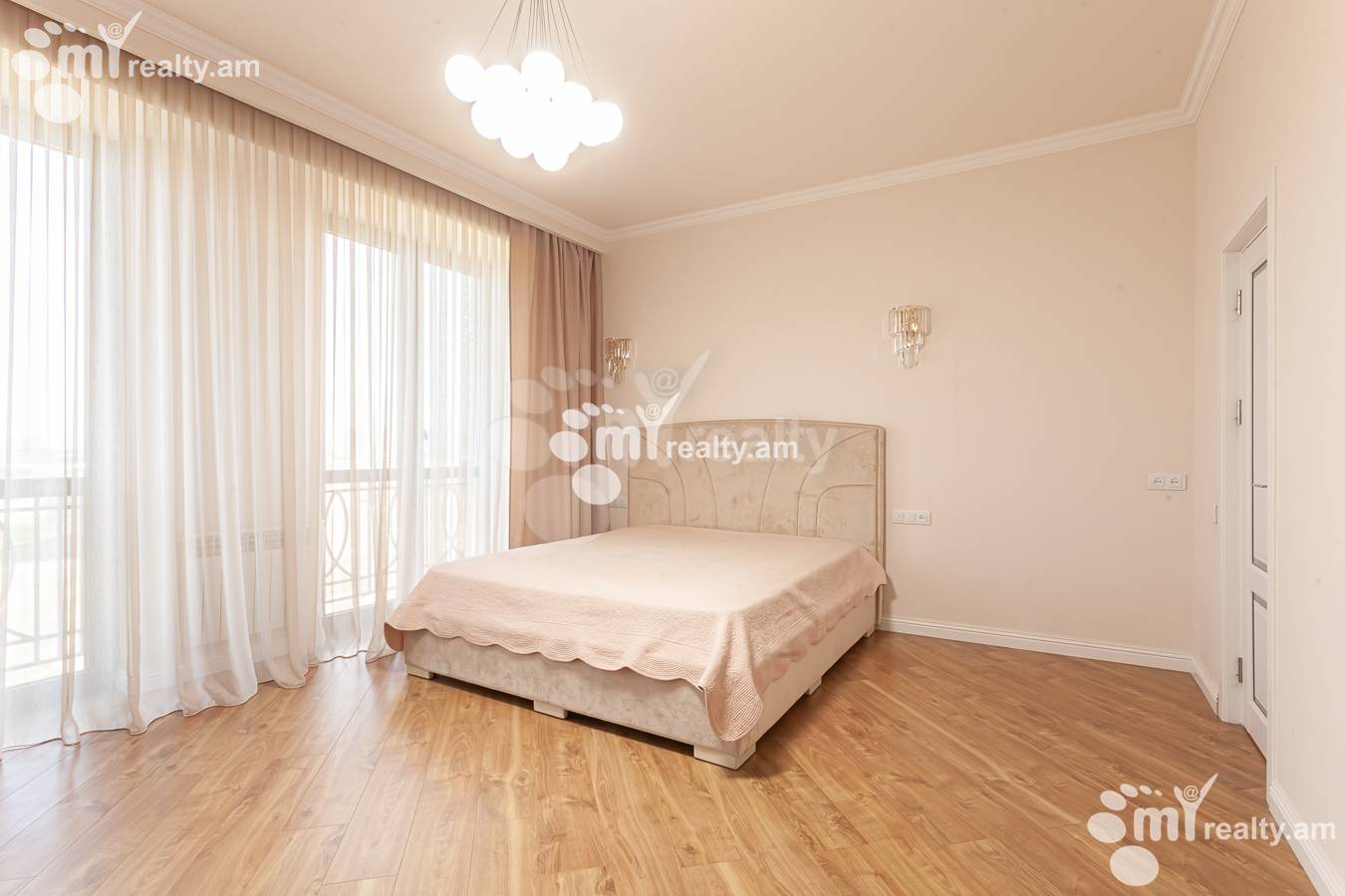 3 սենյականոց բնակարան  Սասնա Ծռեր փող., Դավթաշեն Երևան, 154055