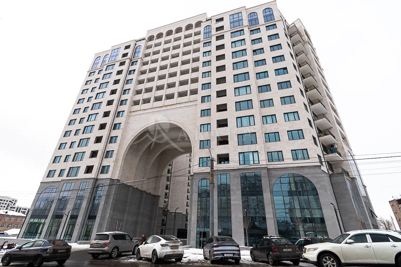 Купить 3 комнатную квартиру Грибоедов ул, Арабкир Ереван, 159220