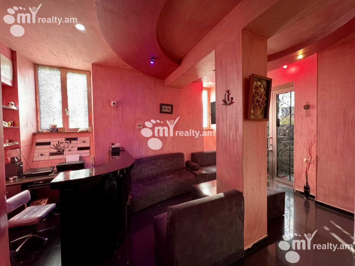 Купить коммерческoе помещение Паронян ул, Центр Ереван, 143786