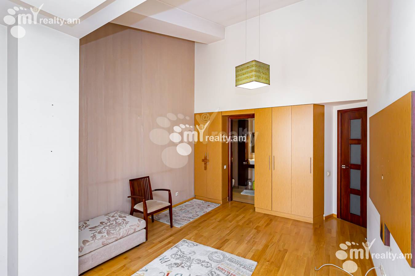 6 սենյականոց բնակարան  Ծարավ Աղբյուրի փող., Ավան Երևան, 152028