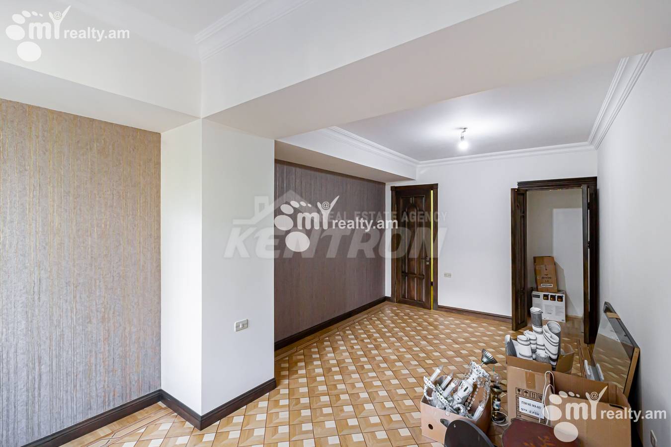 3 bedroom apartment for sale Charents St, Center Yerevan, 153950