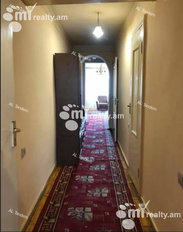 Купить 3 комнатную квартиру Маштоца пр, Центр Ереван, 124206