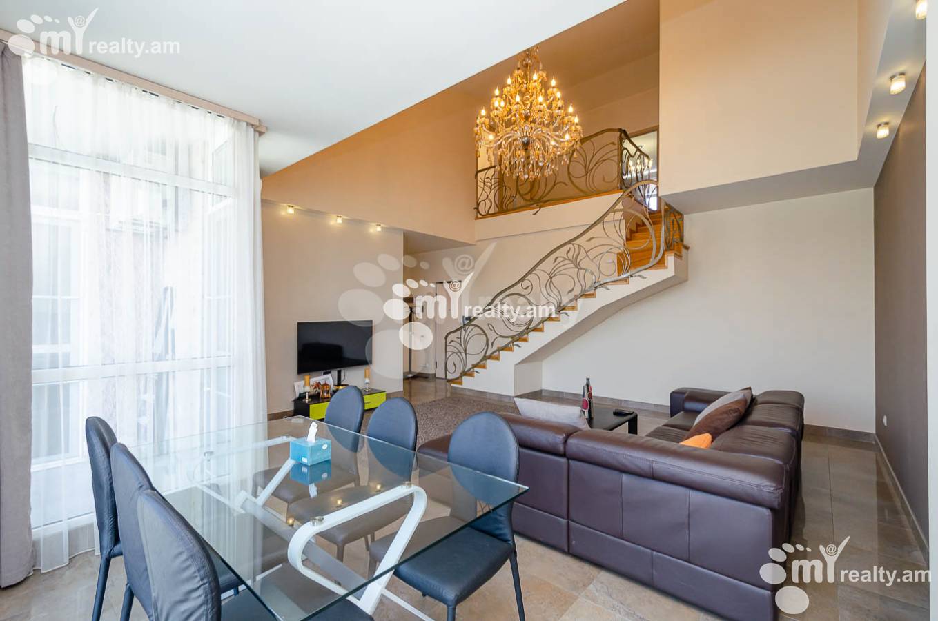 4 bedroom apartment for rent Rostom St, Center Yerevan, 144583