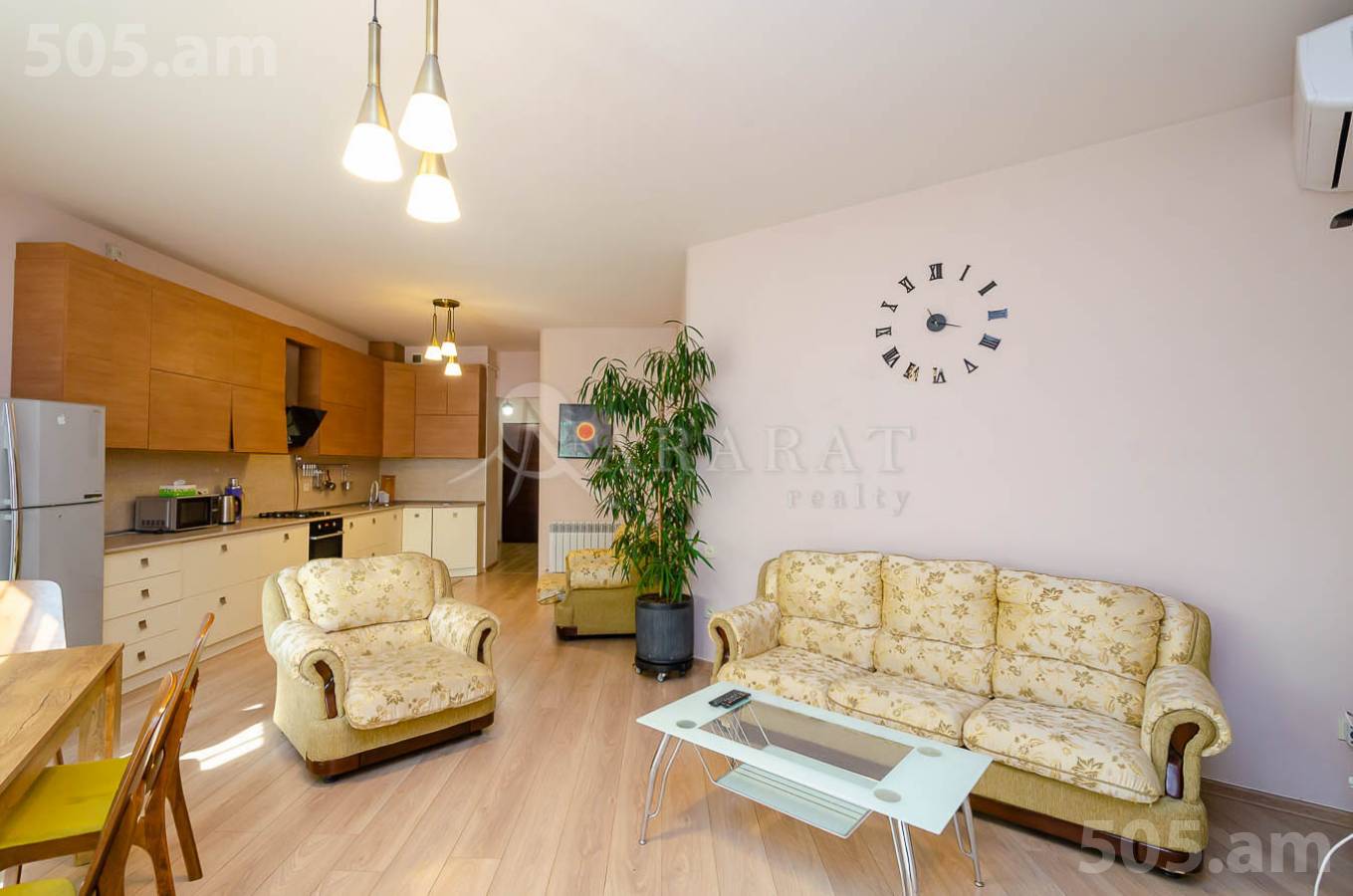 3 սենյականոց բնակարան  Եկմալյան փող, Կենտրոն Երևան, 146666