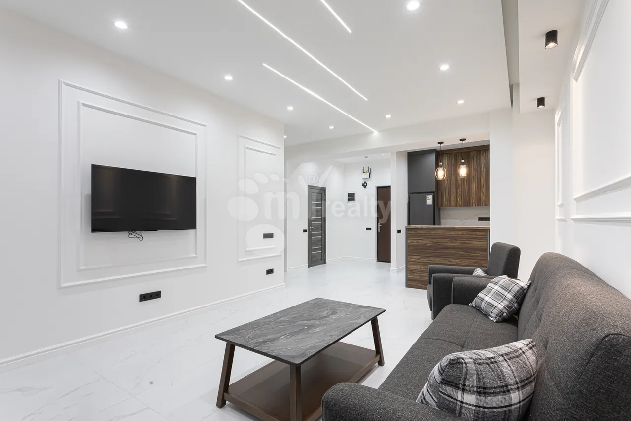 2 bedroom apartment for rent خیابان گِریبودوف, عربگیر ایروان, 159416