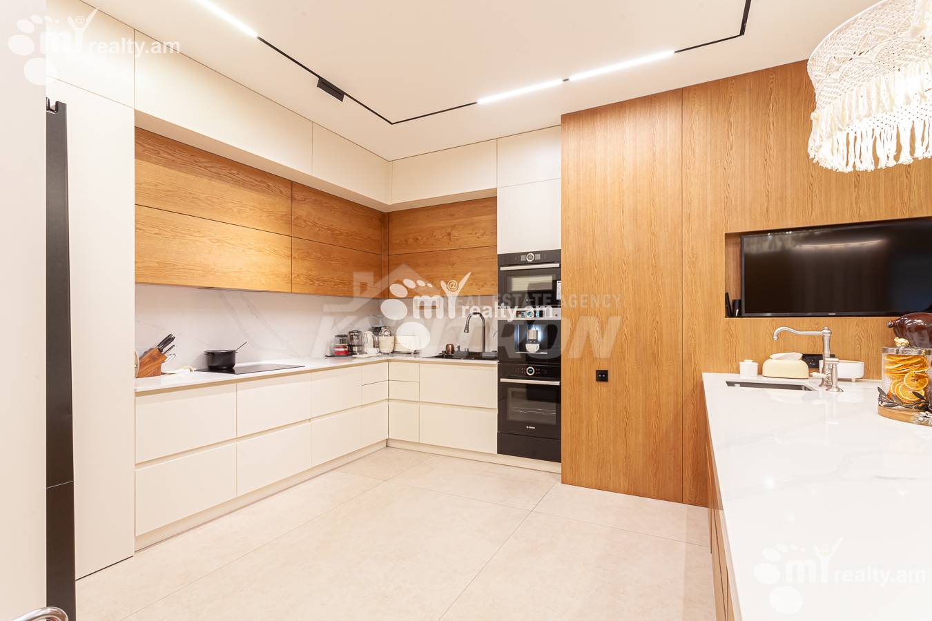 5 bedroom apartment for sale Buzand St, Center Yerevan, 154377