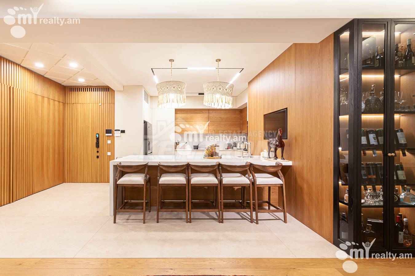 5 bedroom apartment for sale Buzand St, Center Yerevan, 154377