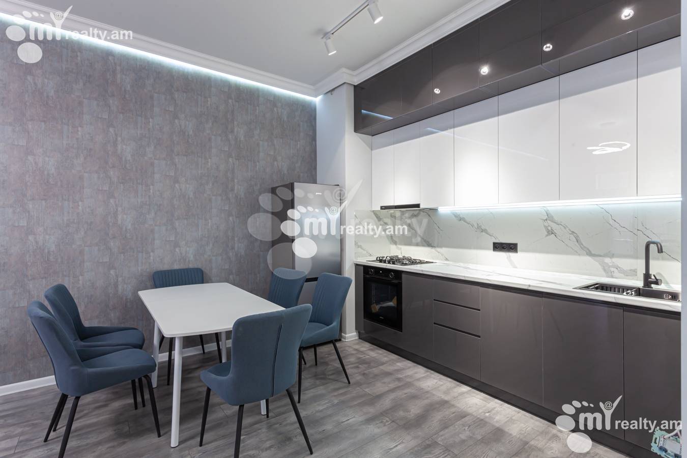 Купить 2 комнатную квартиру Адонц ул, Арабкир Ереван, 152036