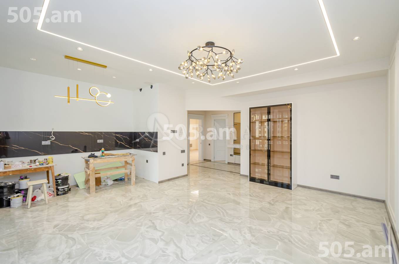 Купить 4 комнатную квартиру Аршакуняц пр, Центр Ереван, 153656