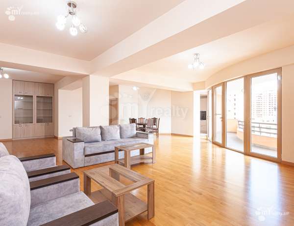 norakaruyc-bnakaran/4-senyakanoc/Leo+St/Center/Yerevan