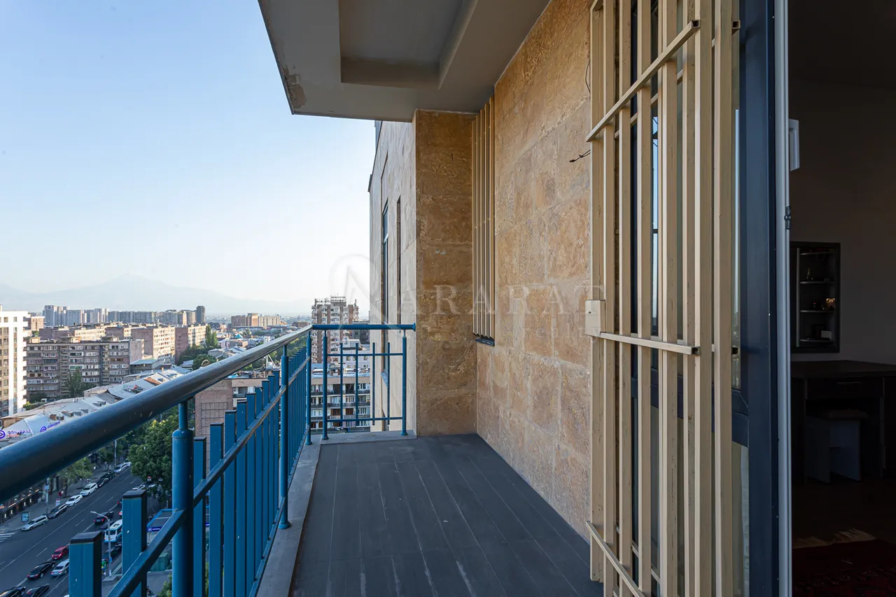 4 սենյականոց բնակարան վարձով Արամի փող, Կենտրոն Երևան, 159128