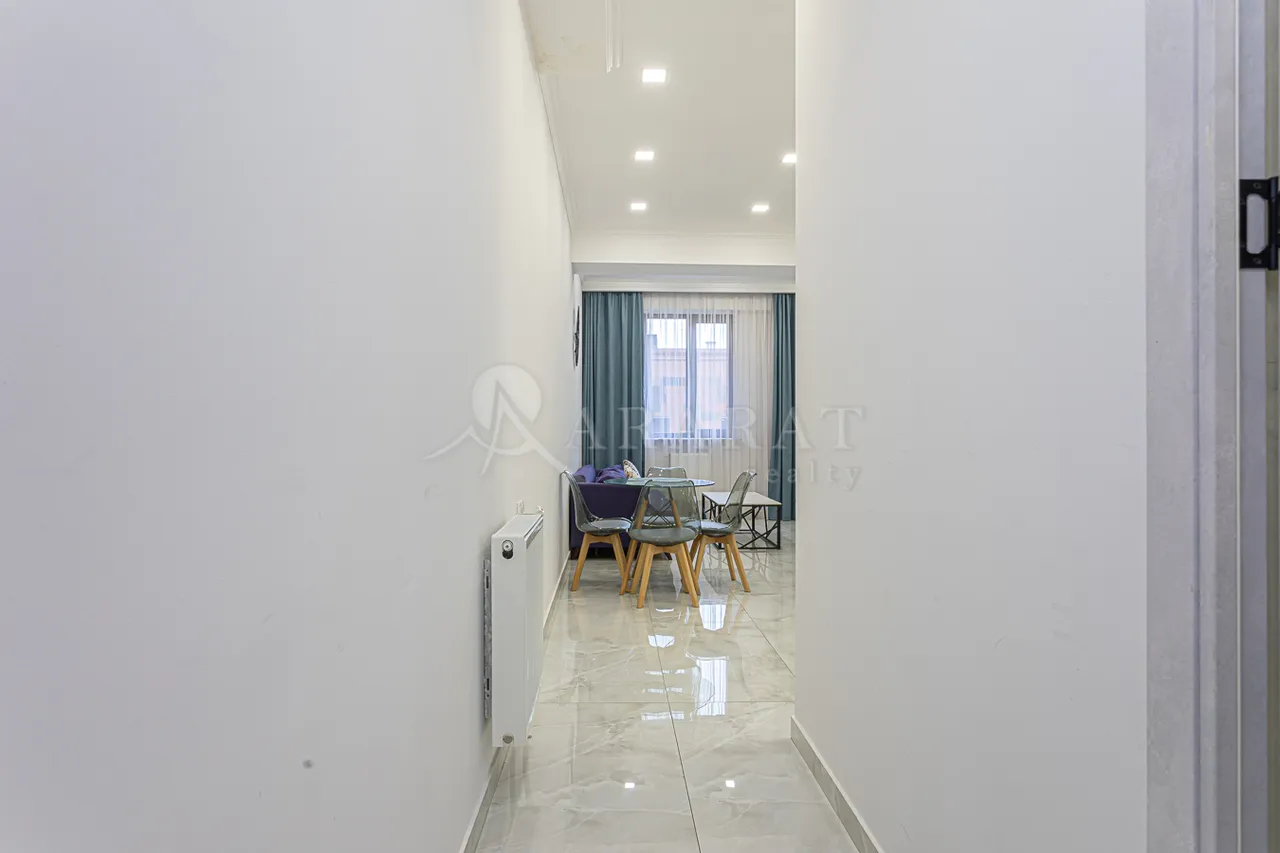 2 սենյականոց բնակարան վարձով Հանրապետության փող, Կենտրոն Երևան, 158040