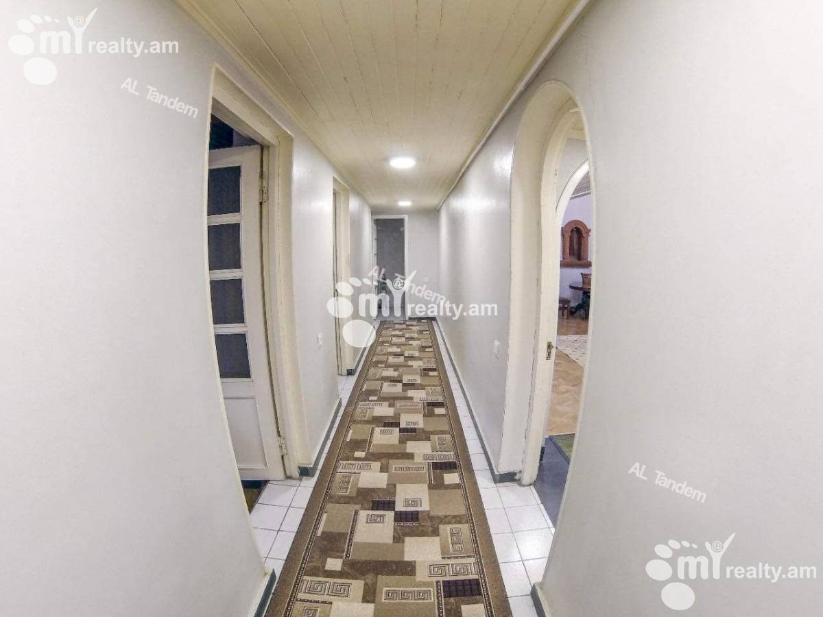 4 bedroom apartment for sale Tigran Mets Ave, Center Yerevan, 141638