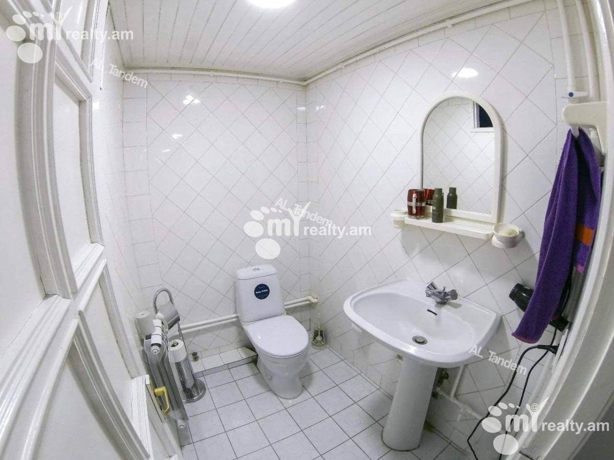 4 bedroom apartment for sale Tigran Mets Ave, Center Yerevan, 141638