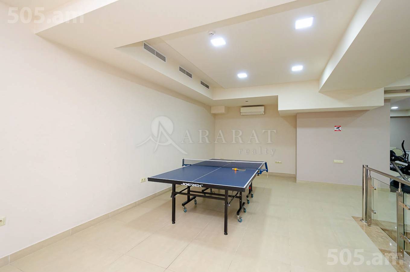 Купить 3 комнатную квартиру Антараин ул, Центр Ереван, 145038