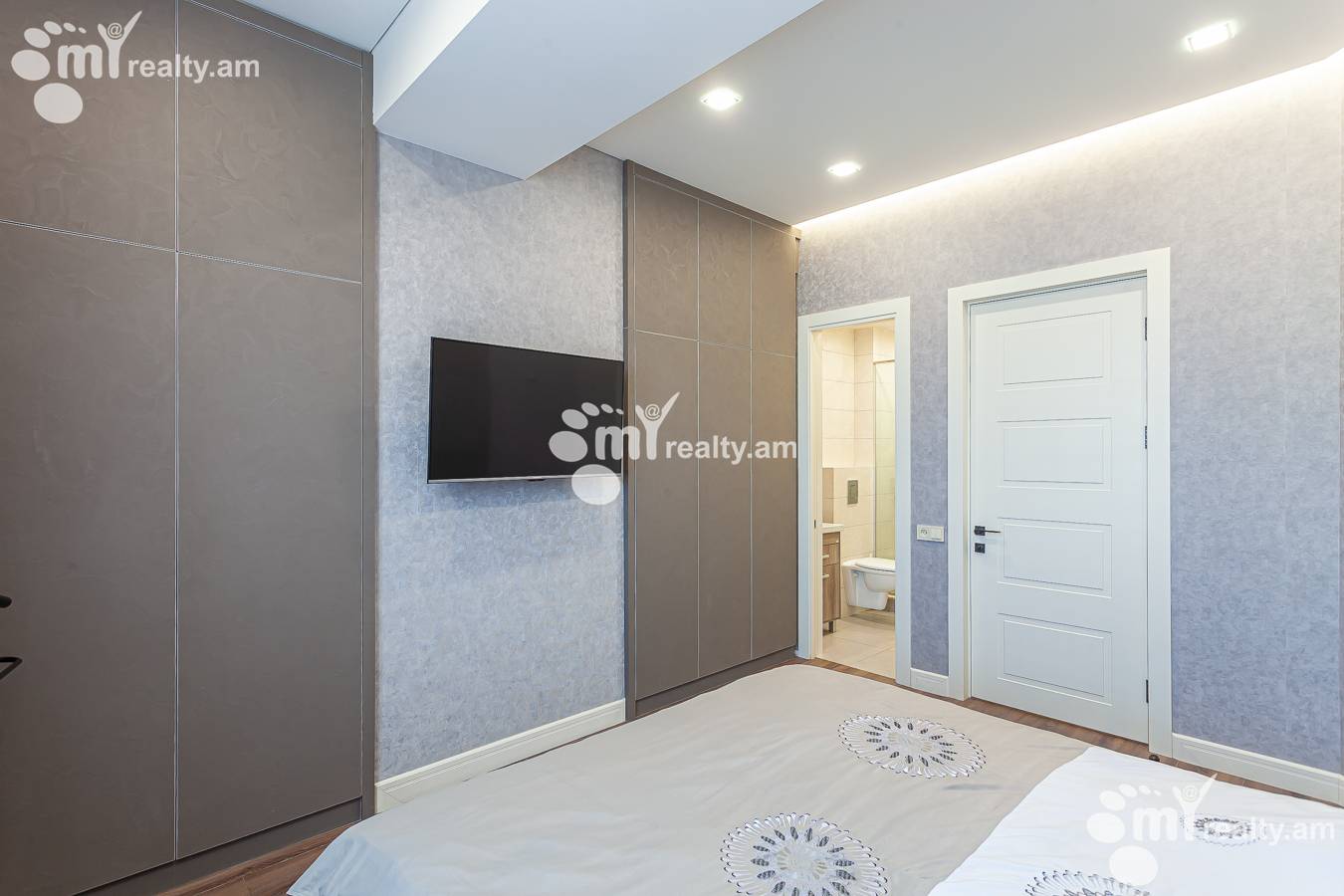 4 bedroom apartment for sale خیابان مالخاسیانتس, عربگیر ایروان, 152404