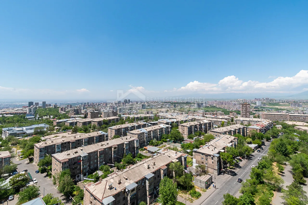 3 սենյականոց բնակարան  Նորք 2-րդ զանգված, Նոր Նորք Երևան, 161912