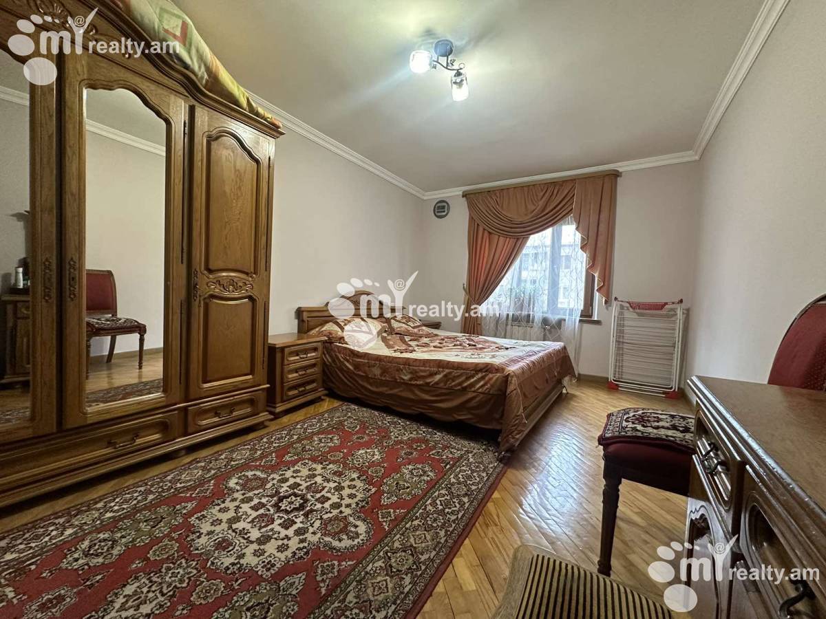 Купить 3 комнатную квартиру В.Вагаршян ул, Арабкир Ереван, 156493