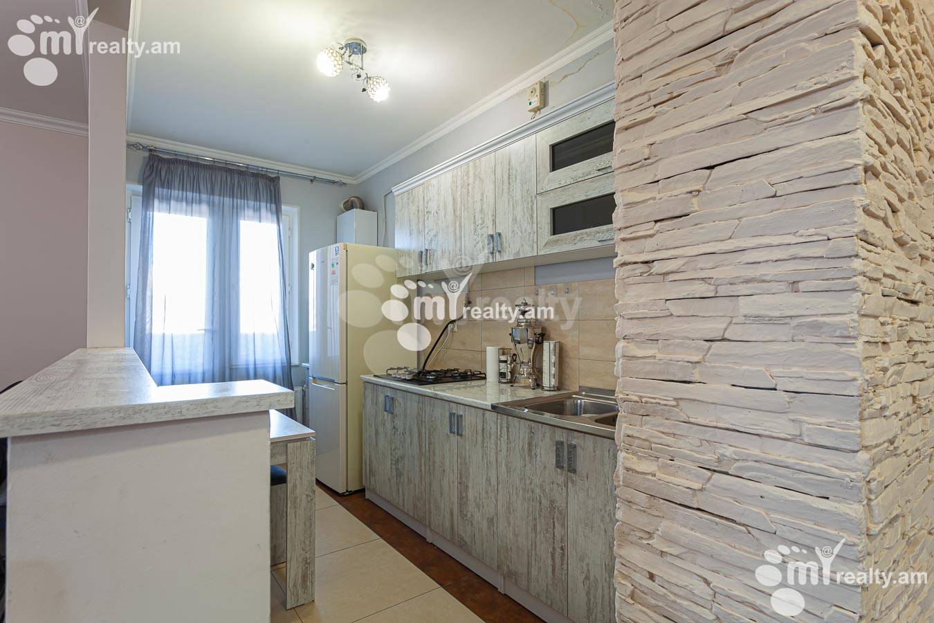 Купить 2 комнатную квартиру Ленинградян ил, Ачапняк Ереван, 154871