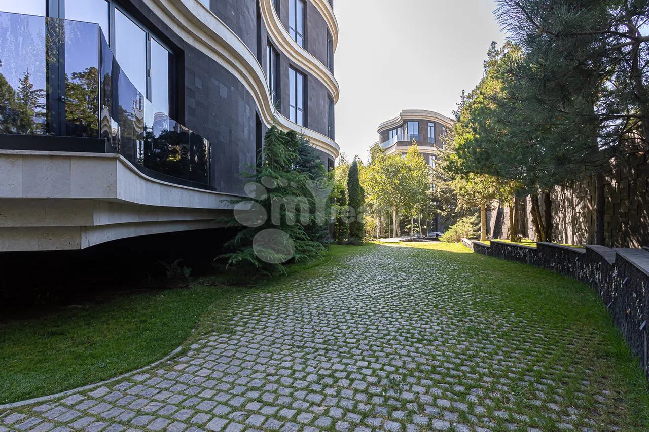 2 սենյականոց բնակարան  Գ. Հովսեփյան փող, Նորք-Մարաշ Երևան, 157397