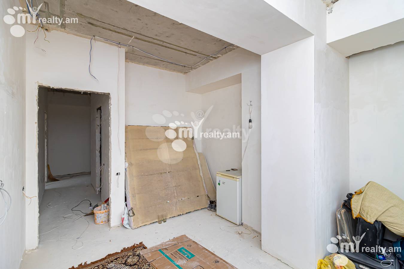 4 bedroom apartment for sale خیابان مالخاسیانتس, عربگیر ایروان, 141959