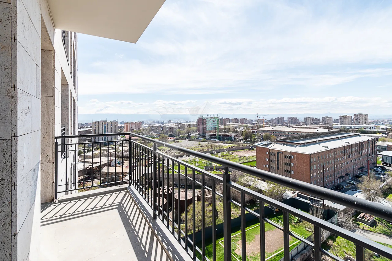 3 սենյականոց բնակարան  Հալաբյան փող, Աջափնյակ Երևան, 160127