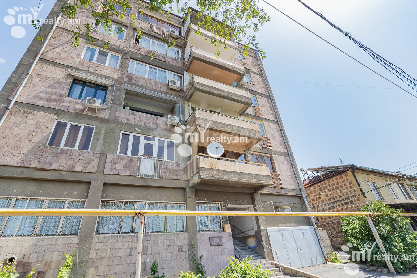 3 bedroom apartment for sale Sarmen St, Center Yerevan, 140668