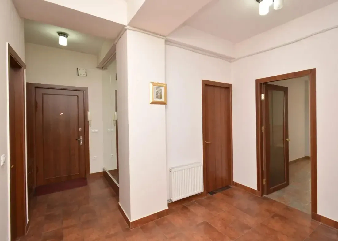 3 bedroom apartment for sale خیابان هامباردزومیان, عربگیر ایروان, 161889