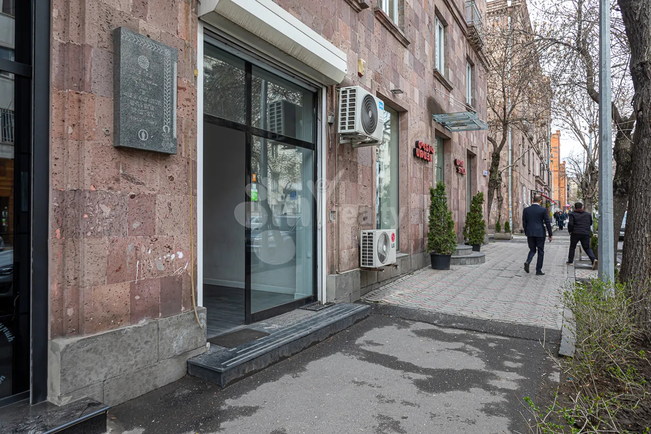 Commercial property for rent Vardanants St, Center Yerevan, 159999