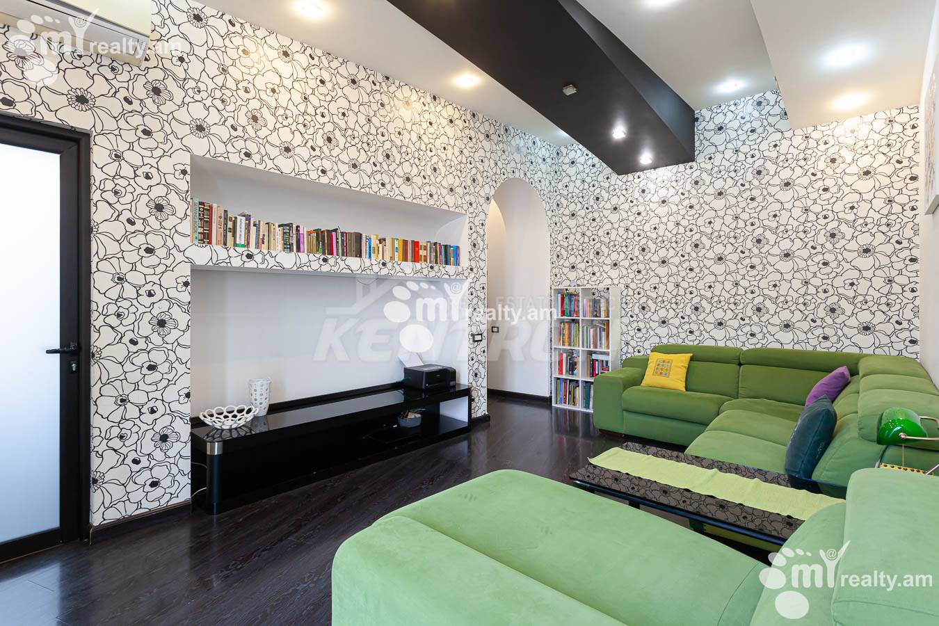 2 bedroom apartment for sale Paronyan St, Center Yerevan, 154231