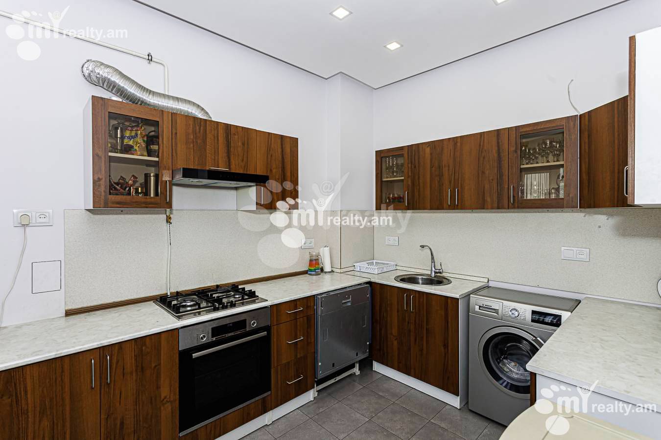 3 սենյականոց բնակարան վարձով Դրոյի փող., Քանաքեռ-Զեյթուն Երևան, 146488