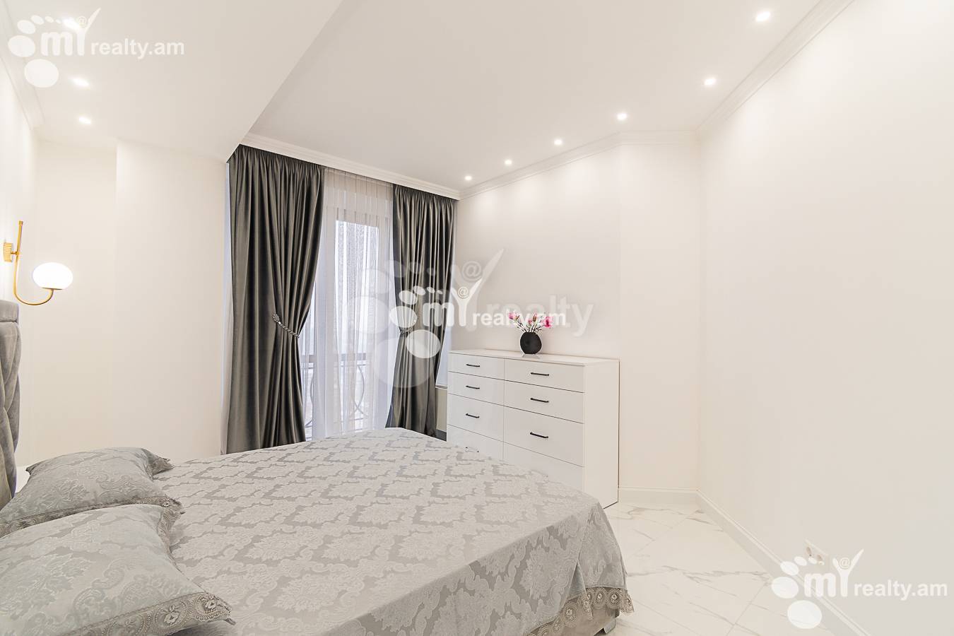 5 bedroom apartment for rent Sasna Тsrer St, Dawtaschen Yerevan, 156943