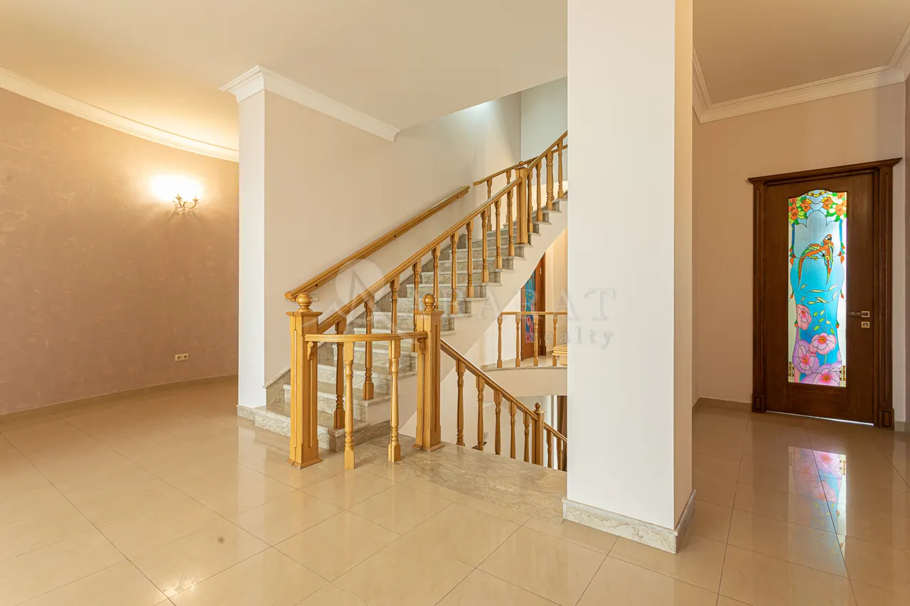 House for rent Tsarav Aghbyur St, Avan Yerevan, 159139