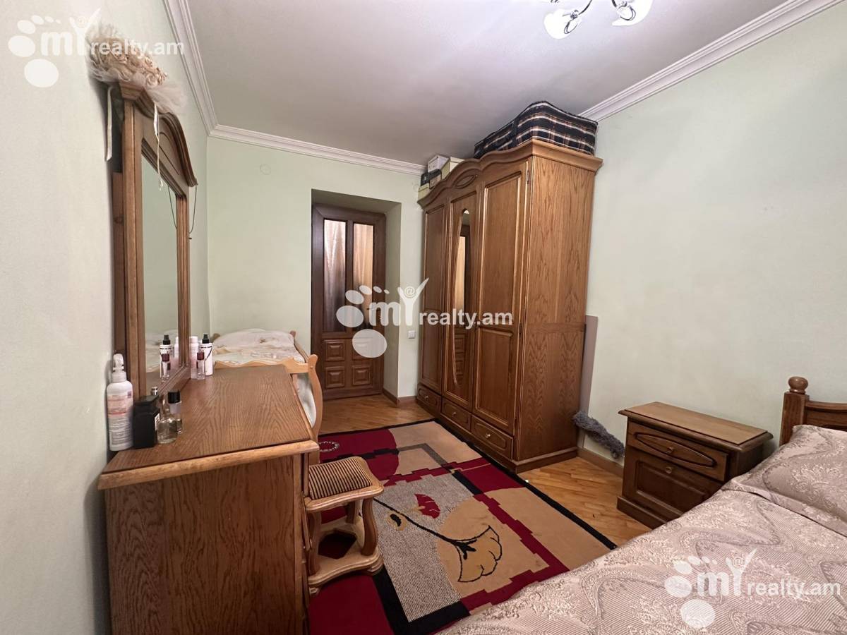 Купить 3 комнатную квартиру В.Вагаршян ул, Арабкир Ереван, 158759