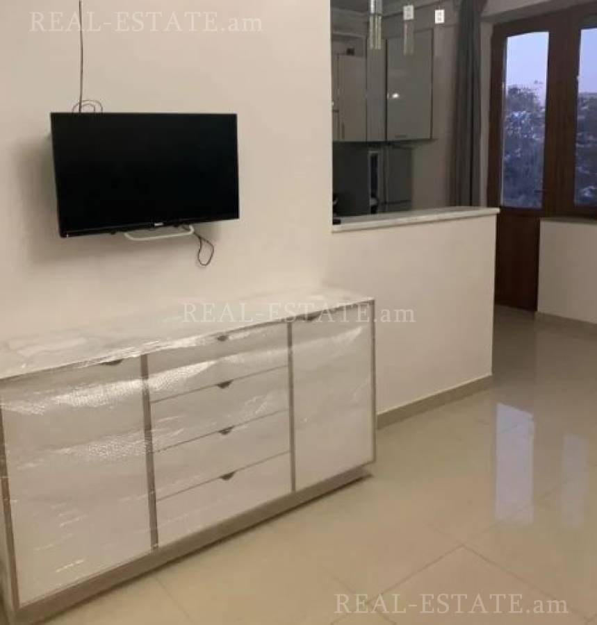 3 bedroom apartment for sale Ler. Kamsar St, Center Yerevan, 129634