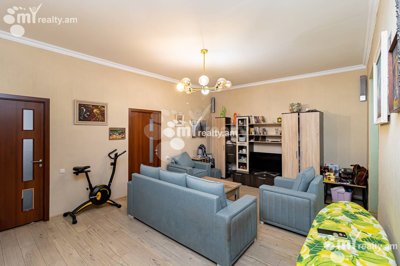 4 սենյականոց բնակարան  Տպագրիչների փող, Կենտրոն Երևան, 153916
