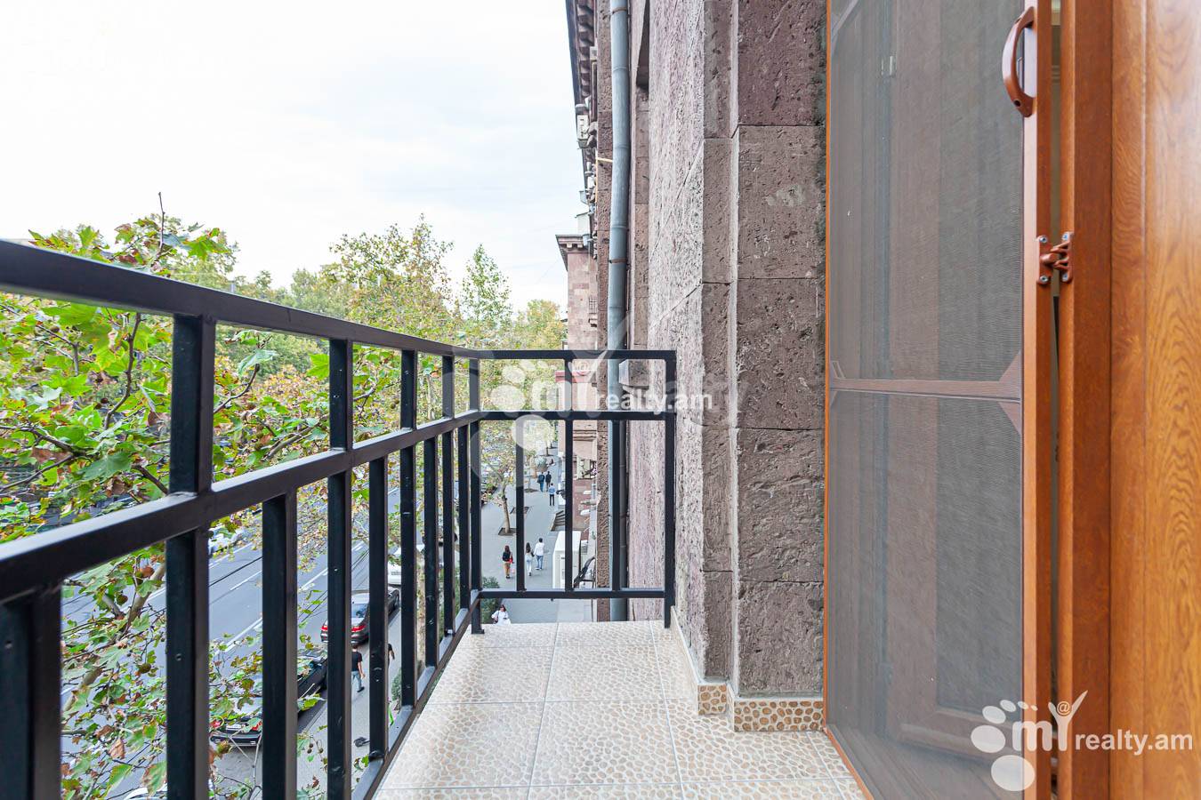 4 սենյականոց բնակարան վարձով Մաշտոցի պող, Կենտրոն Երևան, 153321